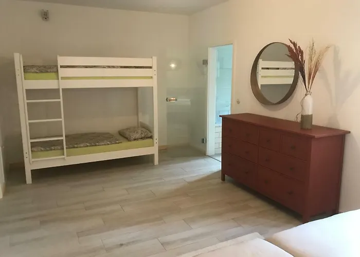 Alexanderhaus, Und Restaurant Lägenhet